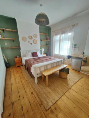 Sofia's Place - Entire 3bedroom house with mezzanine